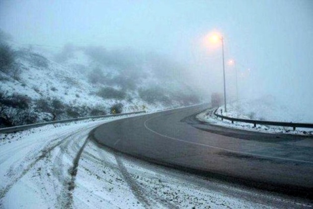 جاده های همدان لغزنده هستند