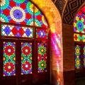 فواید استفاده از شیشه رنگی
